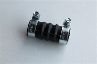 Details van Waterpomp bypass slang